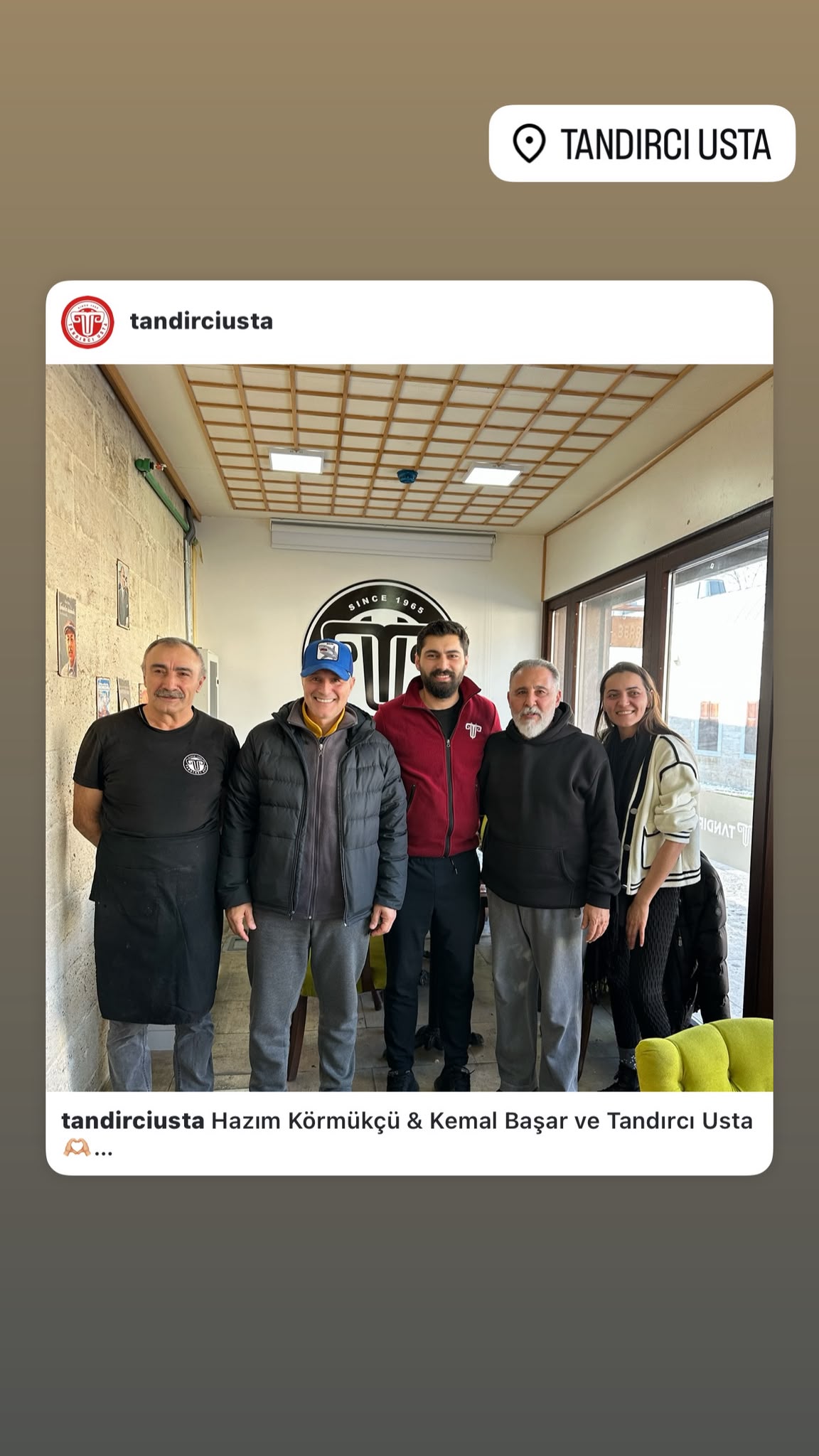 Tandırcı Usta ekibi ve konuklarıyla birlikte